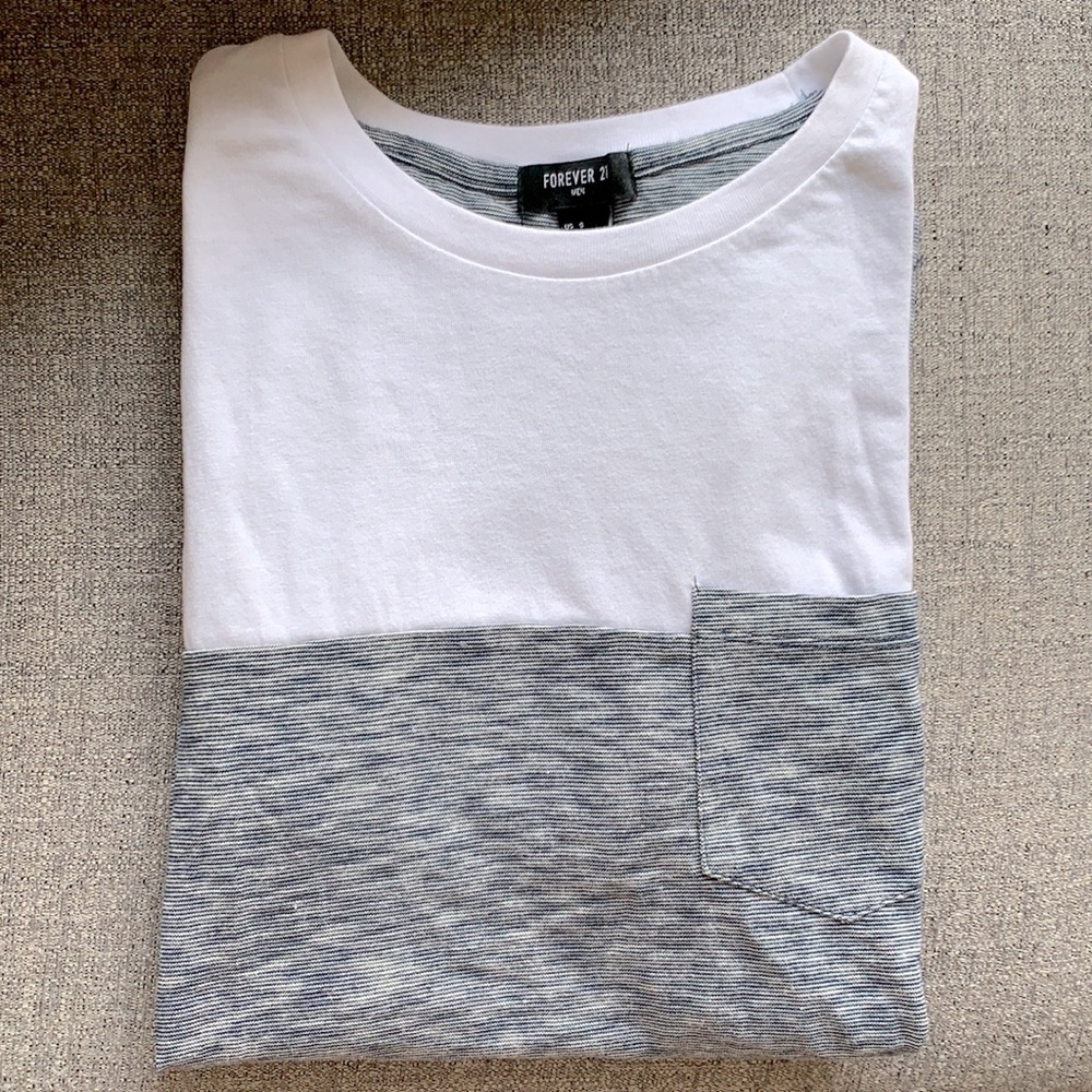 Forever 21 Men T-shirt